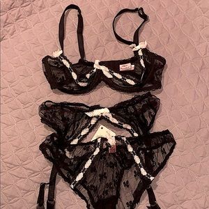 Agent Provocateur rare Angharad 3 pc set